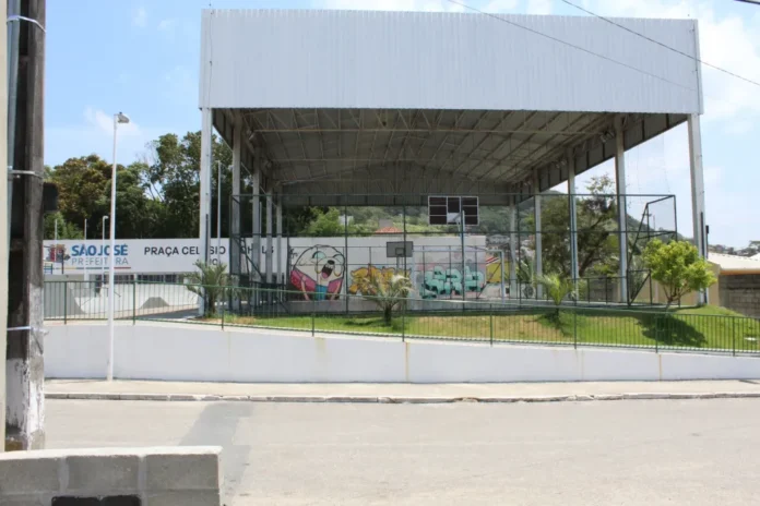 PRAÇA