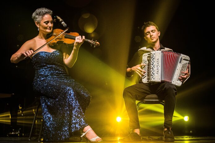 CAMERATA